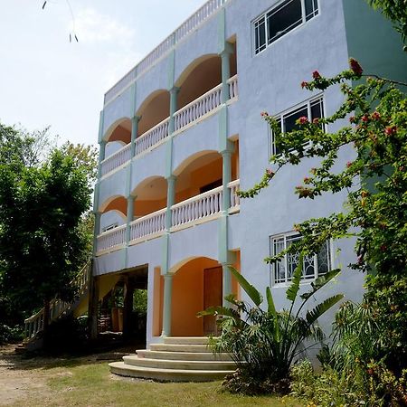 Hotel Jah Freedom Negril Esterno foto