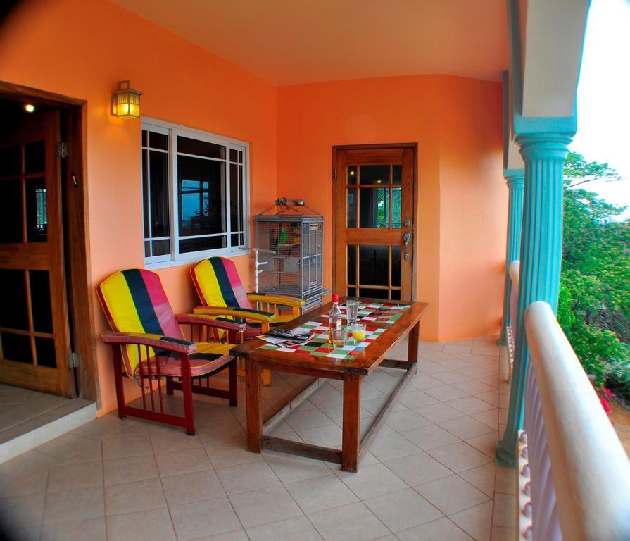 Hotel Jah Freedom Negril Esterno foto