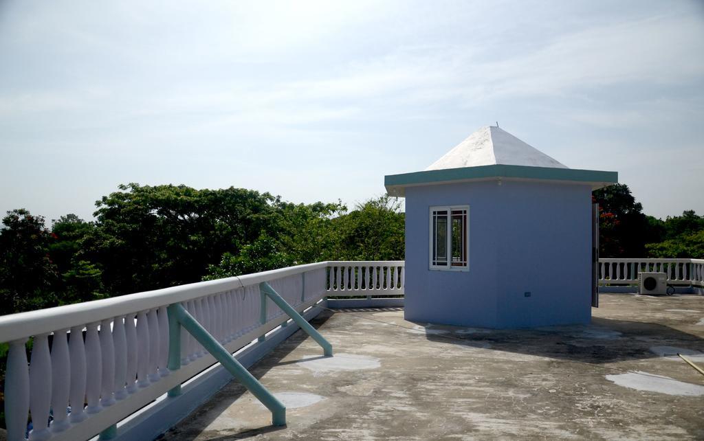 Hotel Jah Freedom Negril Esterno foto